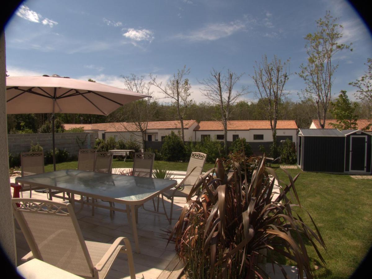 Villa D'Eau Douce Les Achards  Экстерьер фото